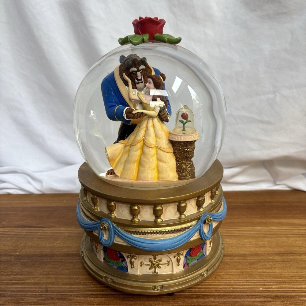 Disney Beauty and the Beast Musical Snow Globe Belle Beast Enchanted Rose Globe